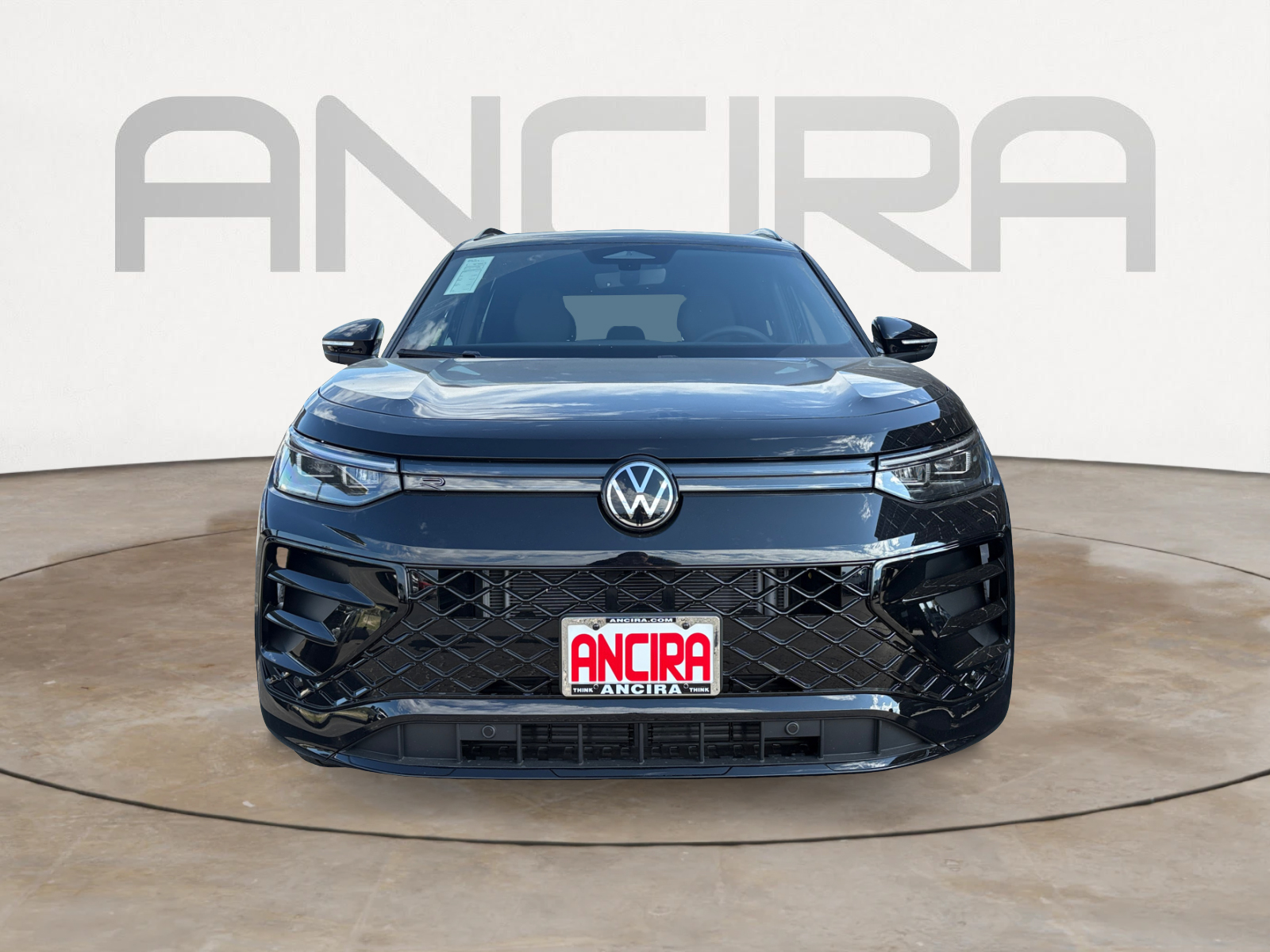 2025 Volkswagen Tiguan SE R-Line Black photo 2