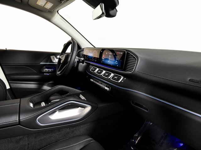 2026 Mercedes Benz GLS 450 4MATIC photo 28