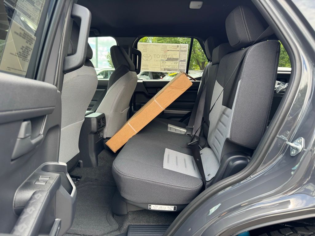 2025 Toyota 4Runner TRD Off-Road photo 11