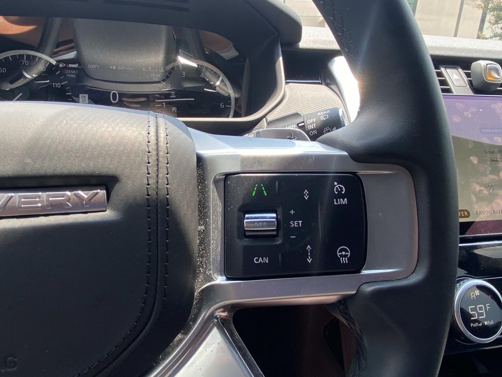 2023 Land Rover Discovery S R-Dynamic photo 19