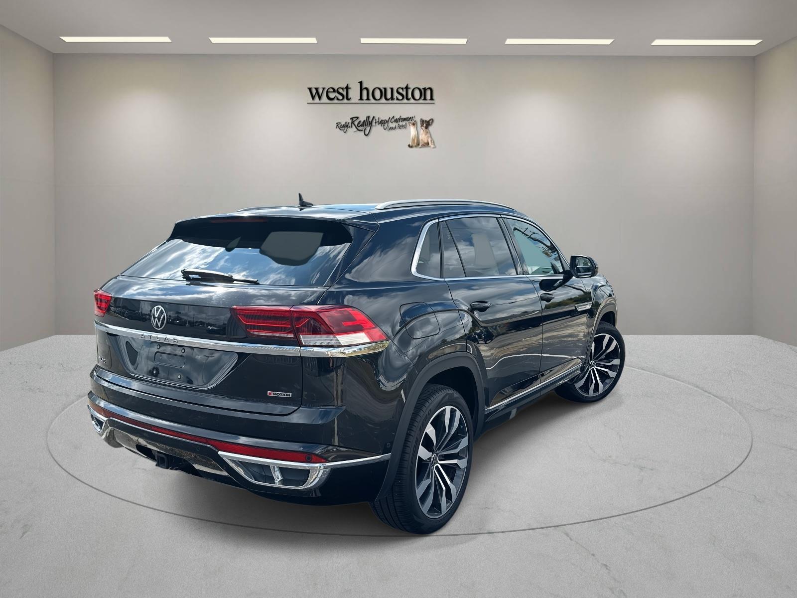 2022 Volkswagen Atlas Cross Sport V6 SEL Premium R-Line photo 4