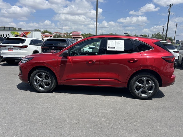 2024 Ford Escape ST-Line photo 4