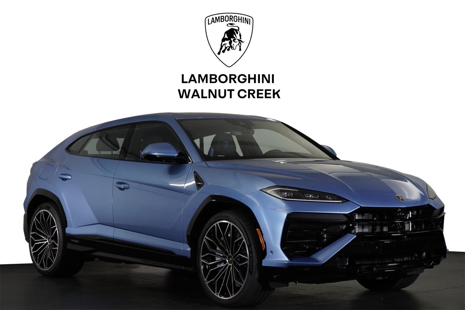 2025 Lamborghini Urus SE's photo