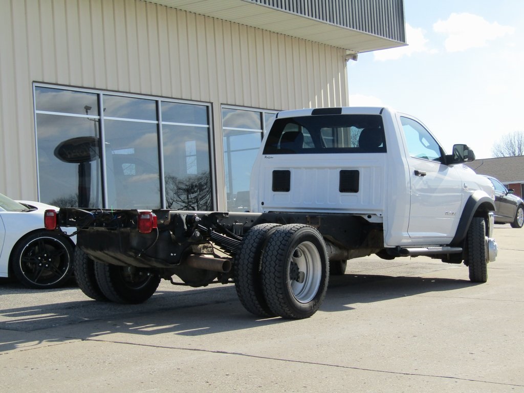 2022 Ram 5500 Tradesman photo 3