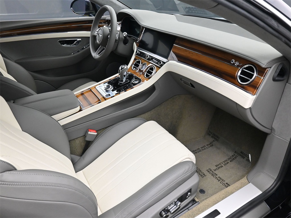 2022 Bentley Continental GT V8 photo 10