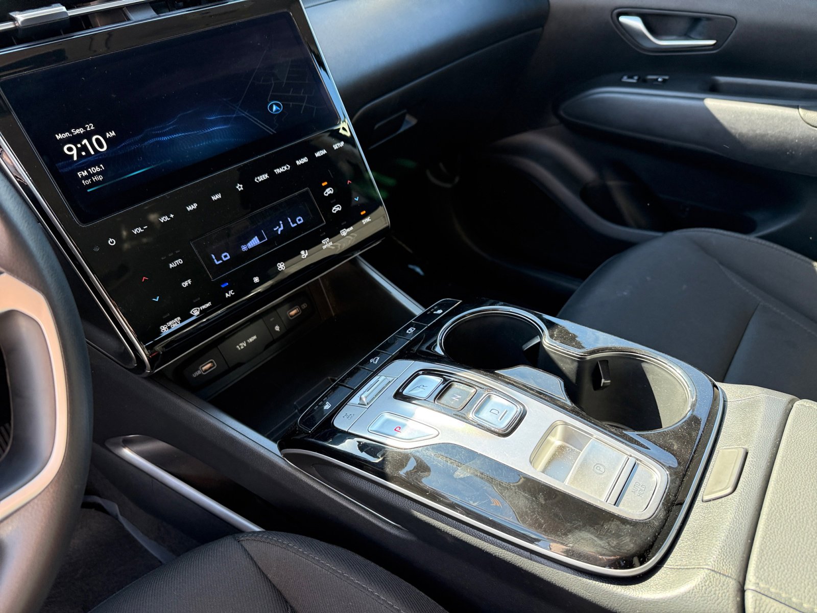 2024 Hyundai Tucson Hybrid Blue photo 13