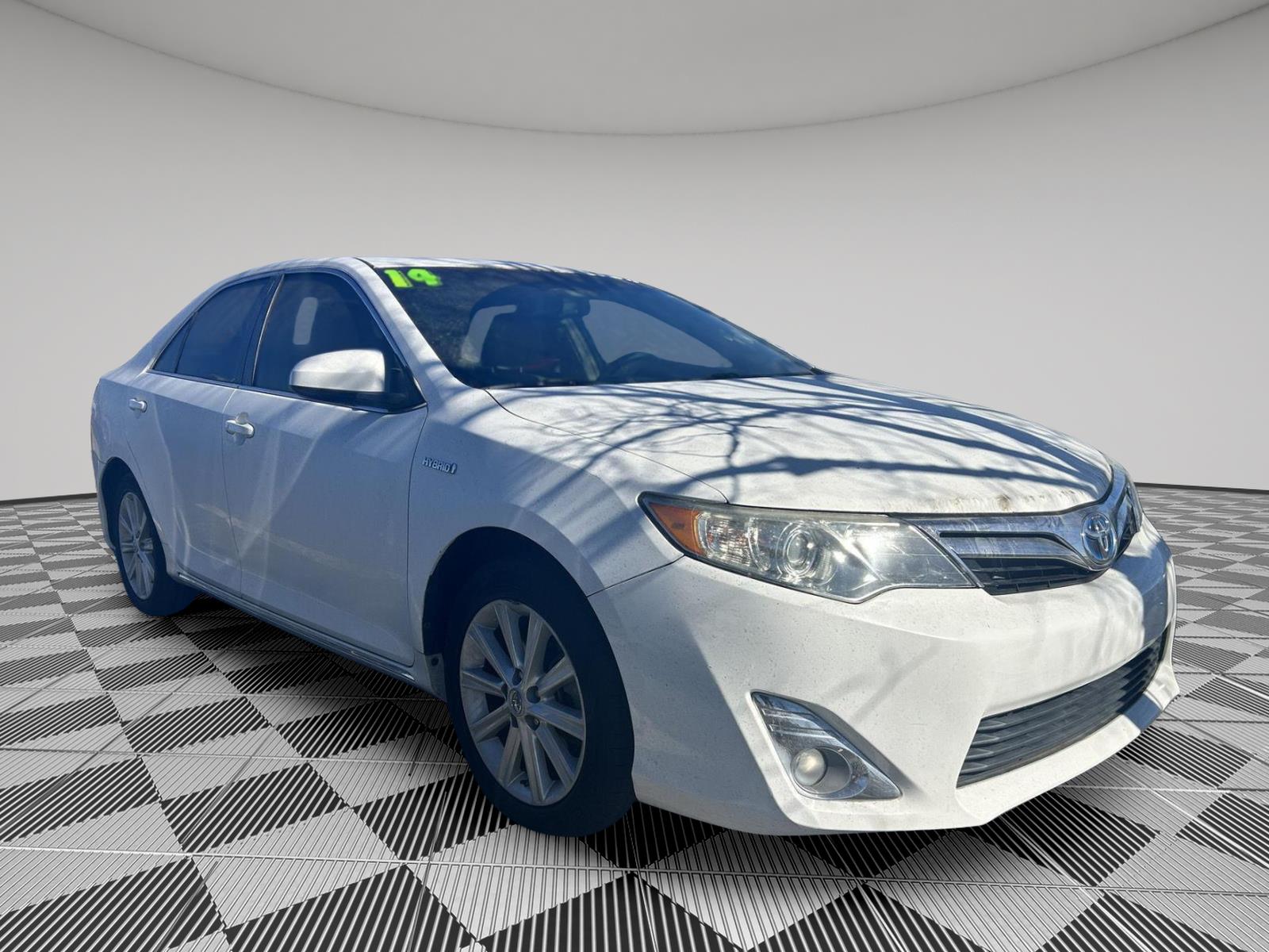 2014 Toyota Camry XLE Hybrid
