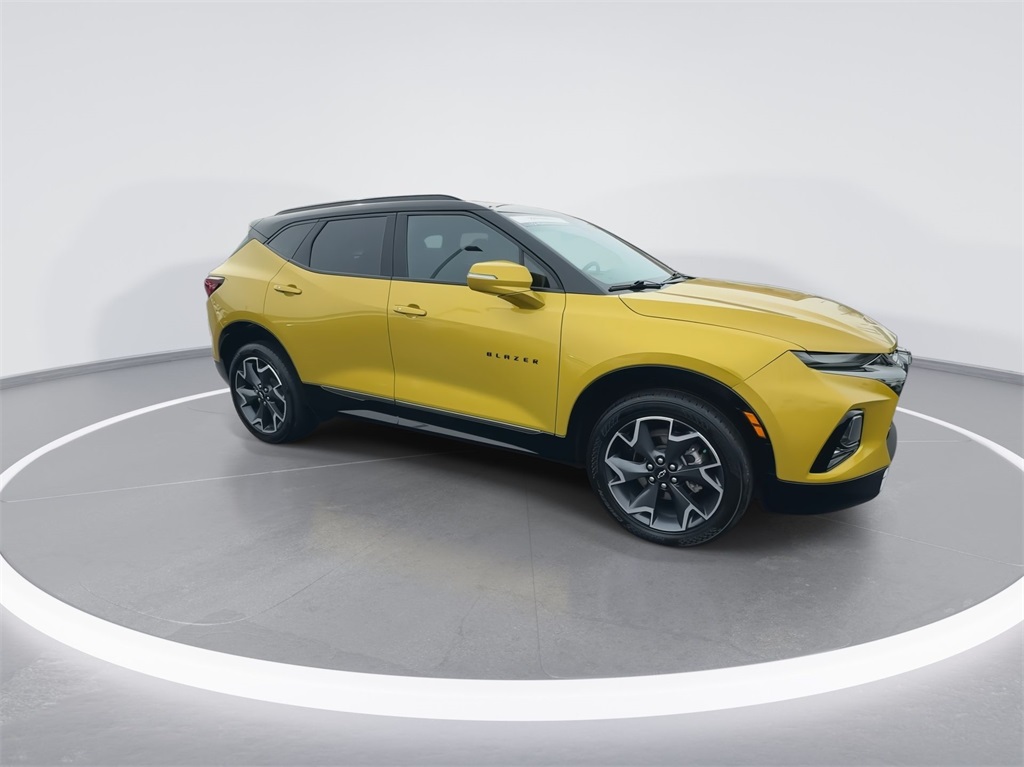 2022 Chevrolet Blazer RS photo 2
