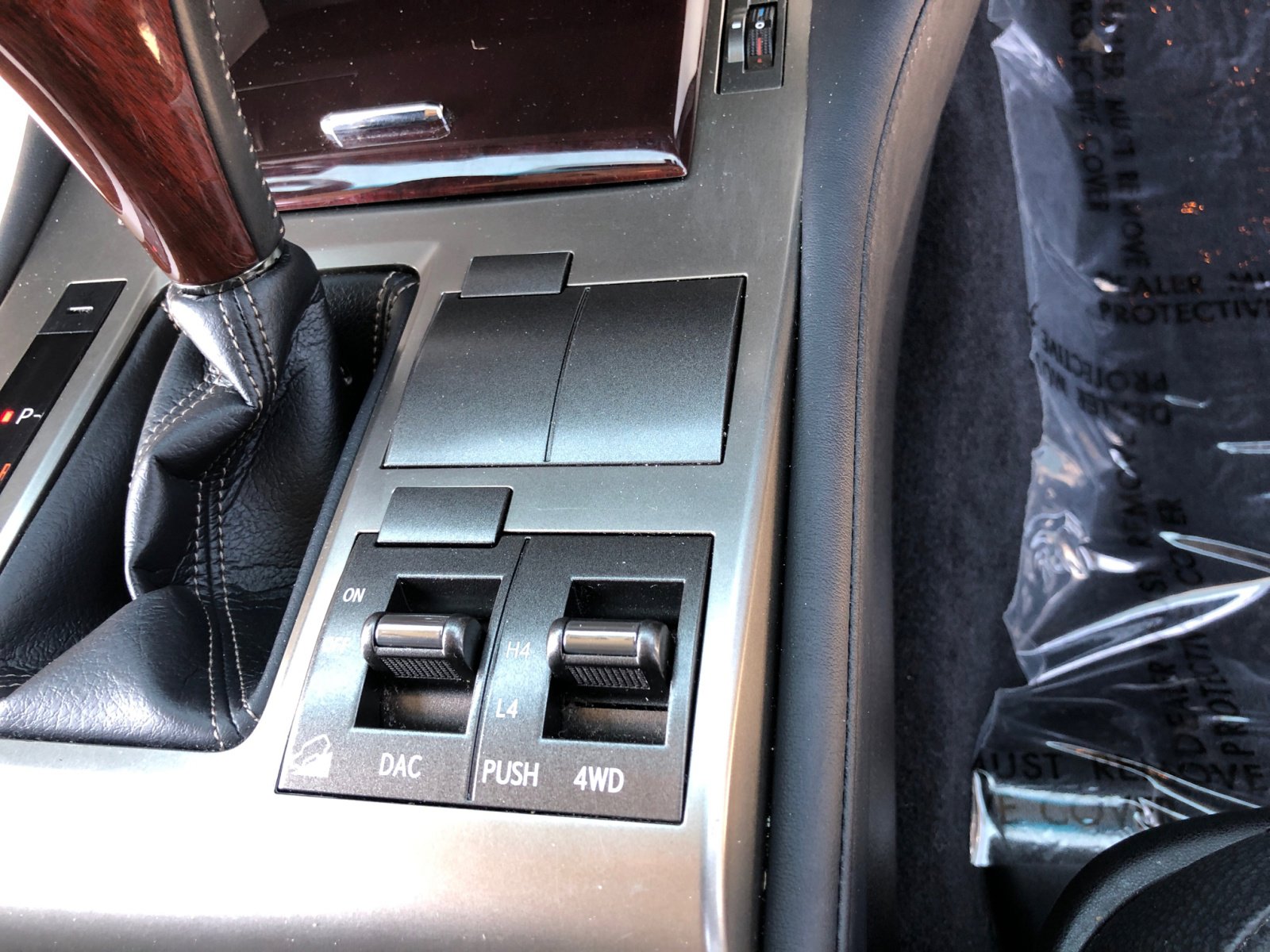 2017 Lexus GX 460 photo 28