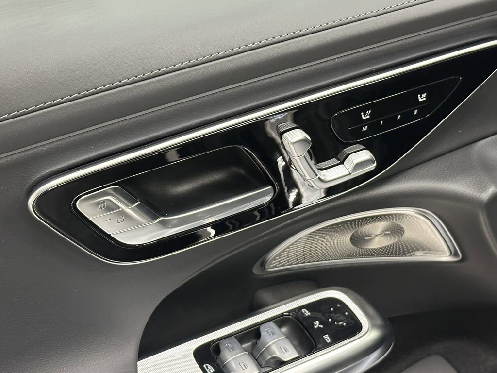 2026 Mercedes Benz E 450 4MATIC photo 12