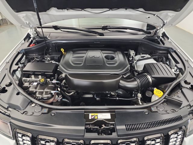 2021 Jeep Grand Cherokee Laredo X photo 32
