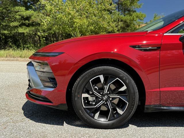 2025 Hyundai Sonata SEL photo 10
