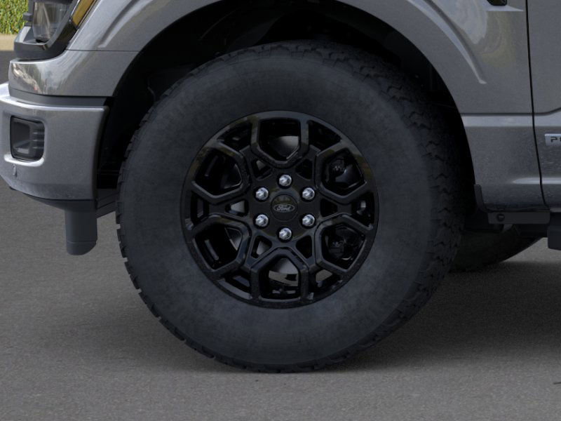 2025 Ford F-150 XLT photo 16