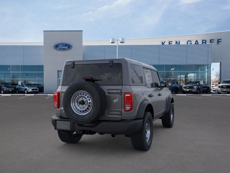 2025 Ford Bronco Base photo 6