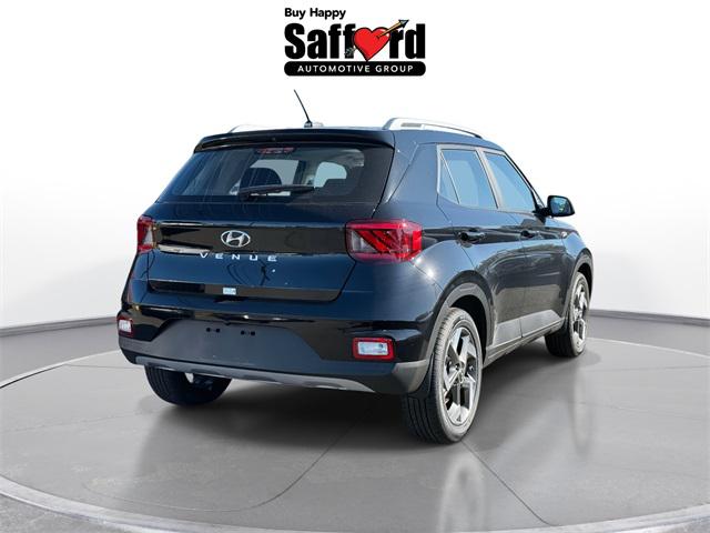 2025 Hyundai Venue SEL photo 11
