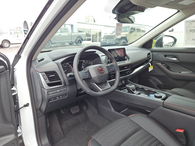 2026 Nissan Rogue SV photo 24
