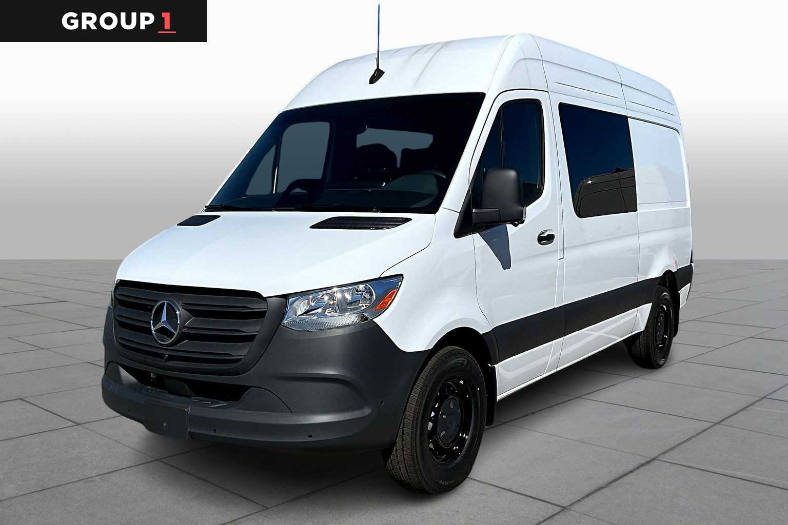 2026 Mercedes-Benz Sprinter Cargo Van Base's photo