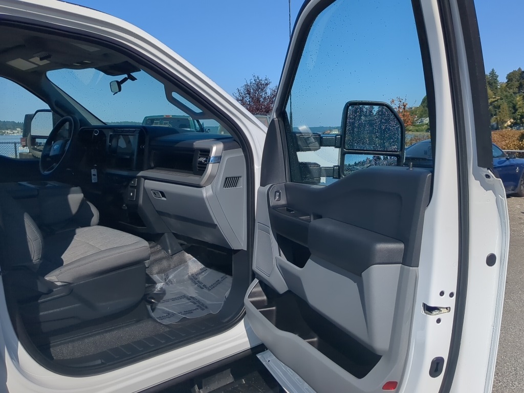 2023 Ford F-250 XL photo 5