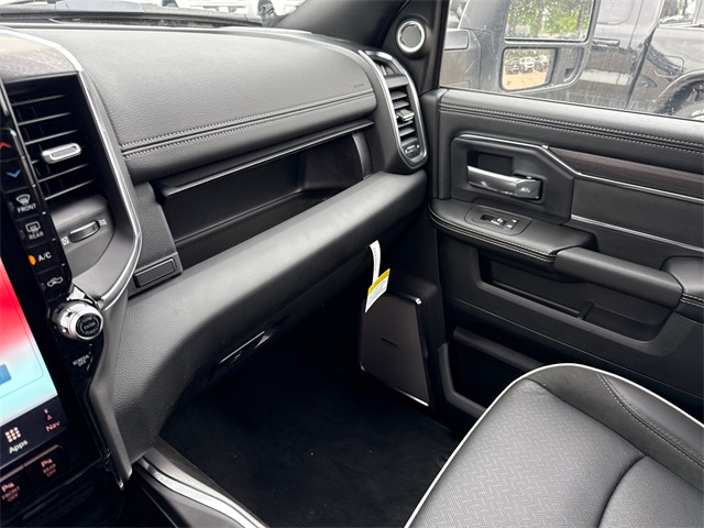 2025 Ram 2500 Laramie photo 27