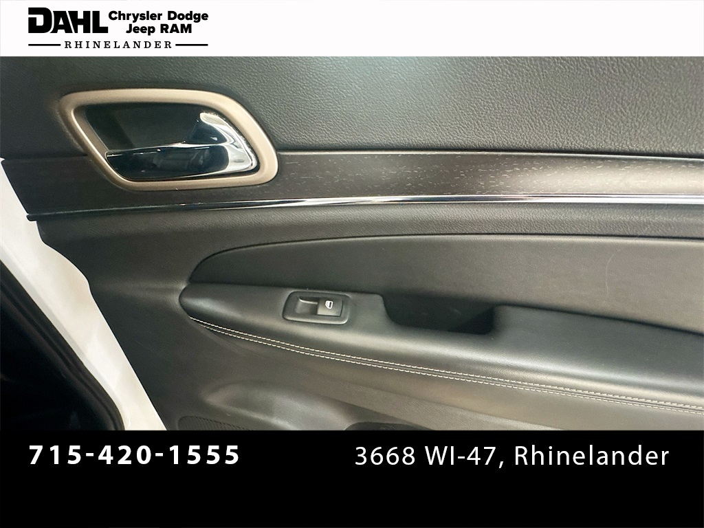 2017 Jeep Grand Cherokee Limited photo 24
