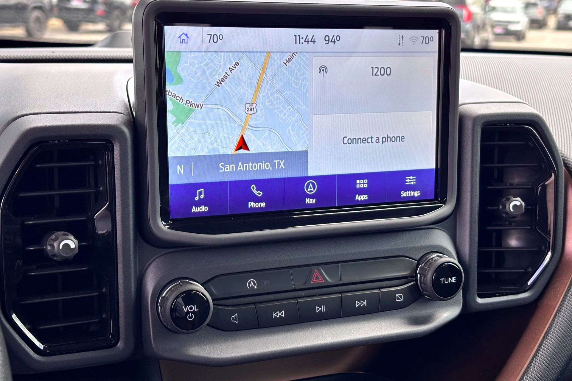 2022 Ford Bronco Sport Outer Banks photo 13
