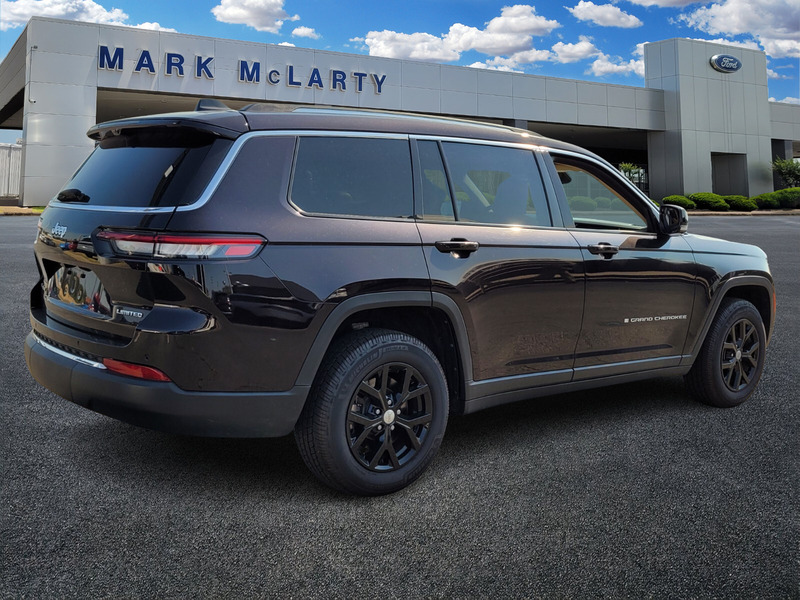 2022 Jeep Grand Cherokee Limited photo 2