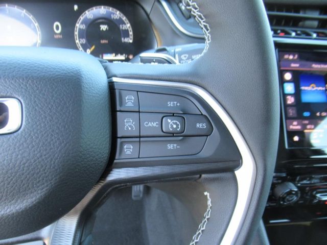 2025 Jeep Grand Cherokee Laredo X photo 18