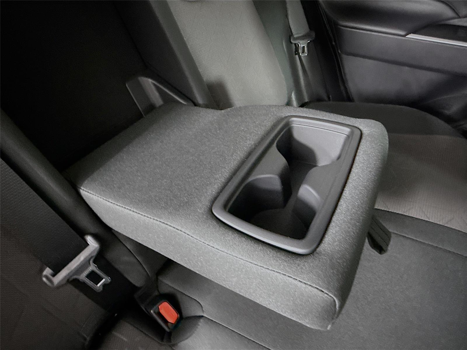 2024 Toyota RAV4 Hybrid XLE photo 38