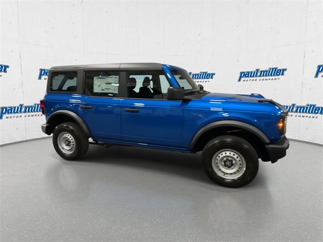 2025 Ford Bronco Base photo 13