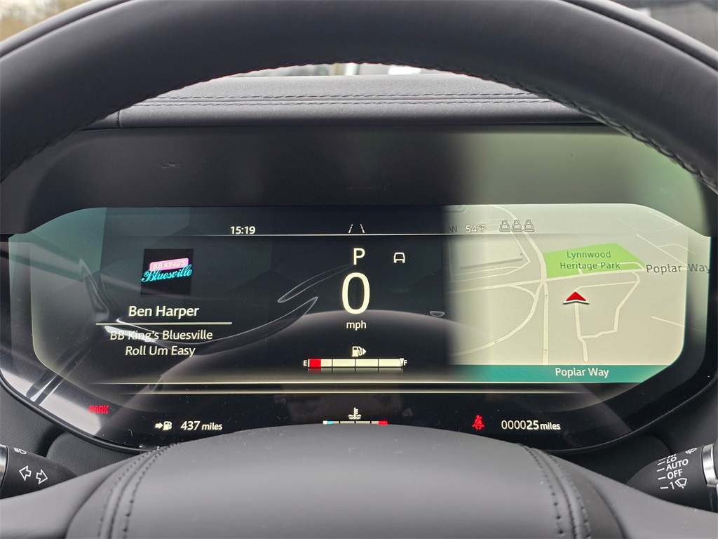 2025 Land Rover Range Rover SE photo 10