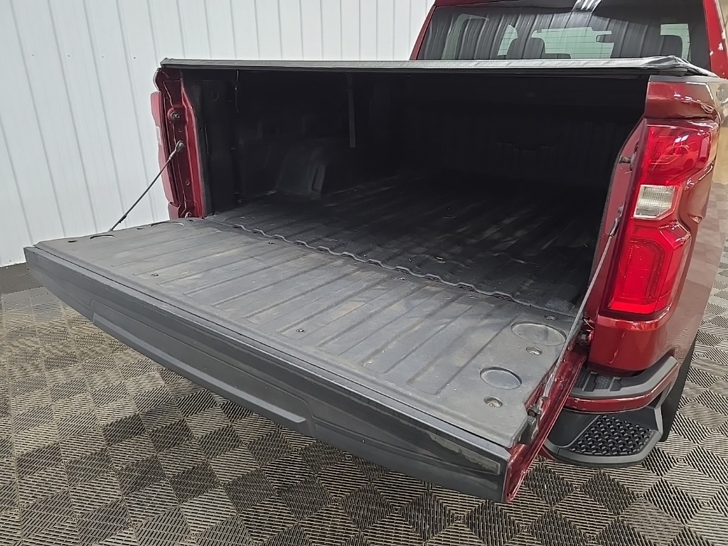 2020 Chevrolet Silverado 1500 Custom photo 11