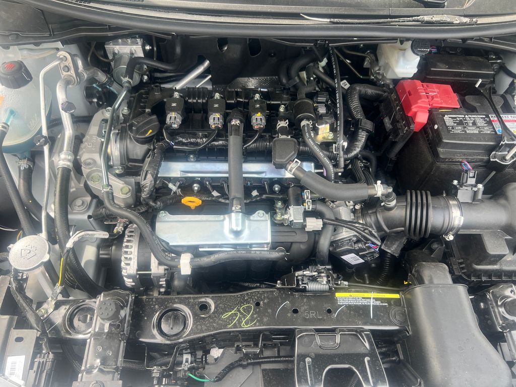 2025 Nissan Versa 1.6 S photo 20