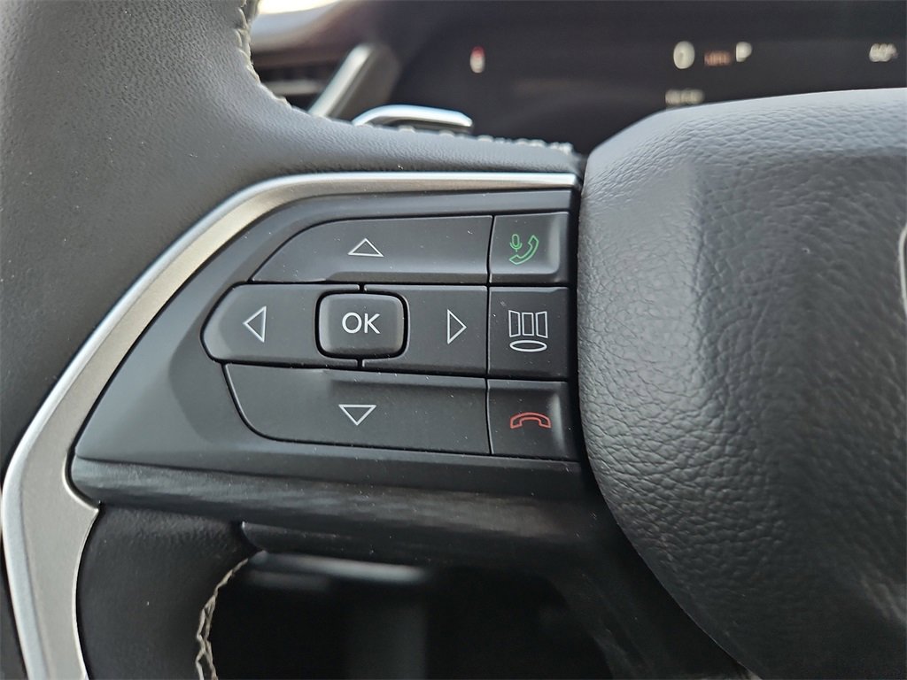 2025 Jeep Grand Cherokee Laredo photo 14