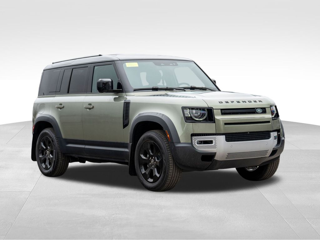 2025 Land Rover Defender 110 S photo 3