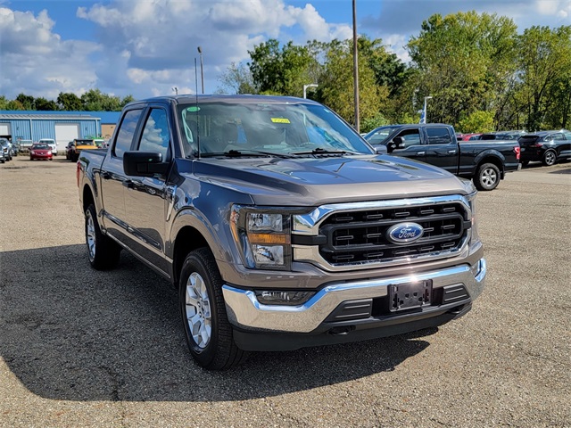 2023 Ford F-150 XLT photo 3