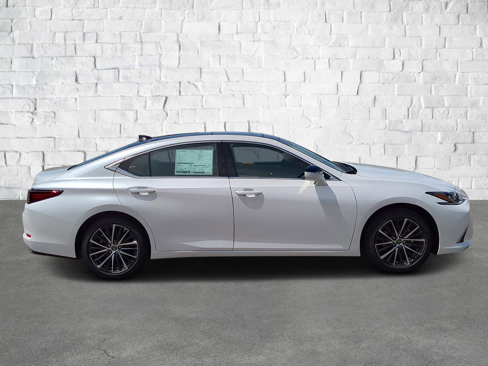 2025 Lexus ES 350 photo 3