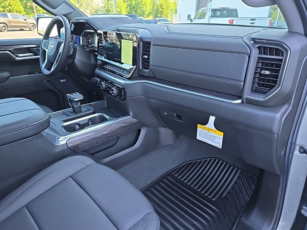 2025 Chevrolet Silverado 1500 LTZ photo 35
