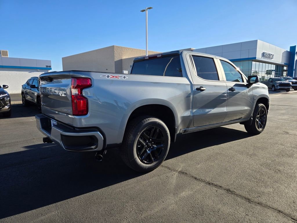 2026 Chevrolet Silverado 1500 Custom photo 4