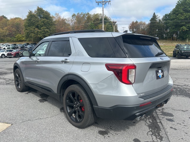 2021 Ford Explorer ST photo 6