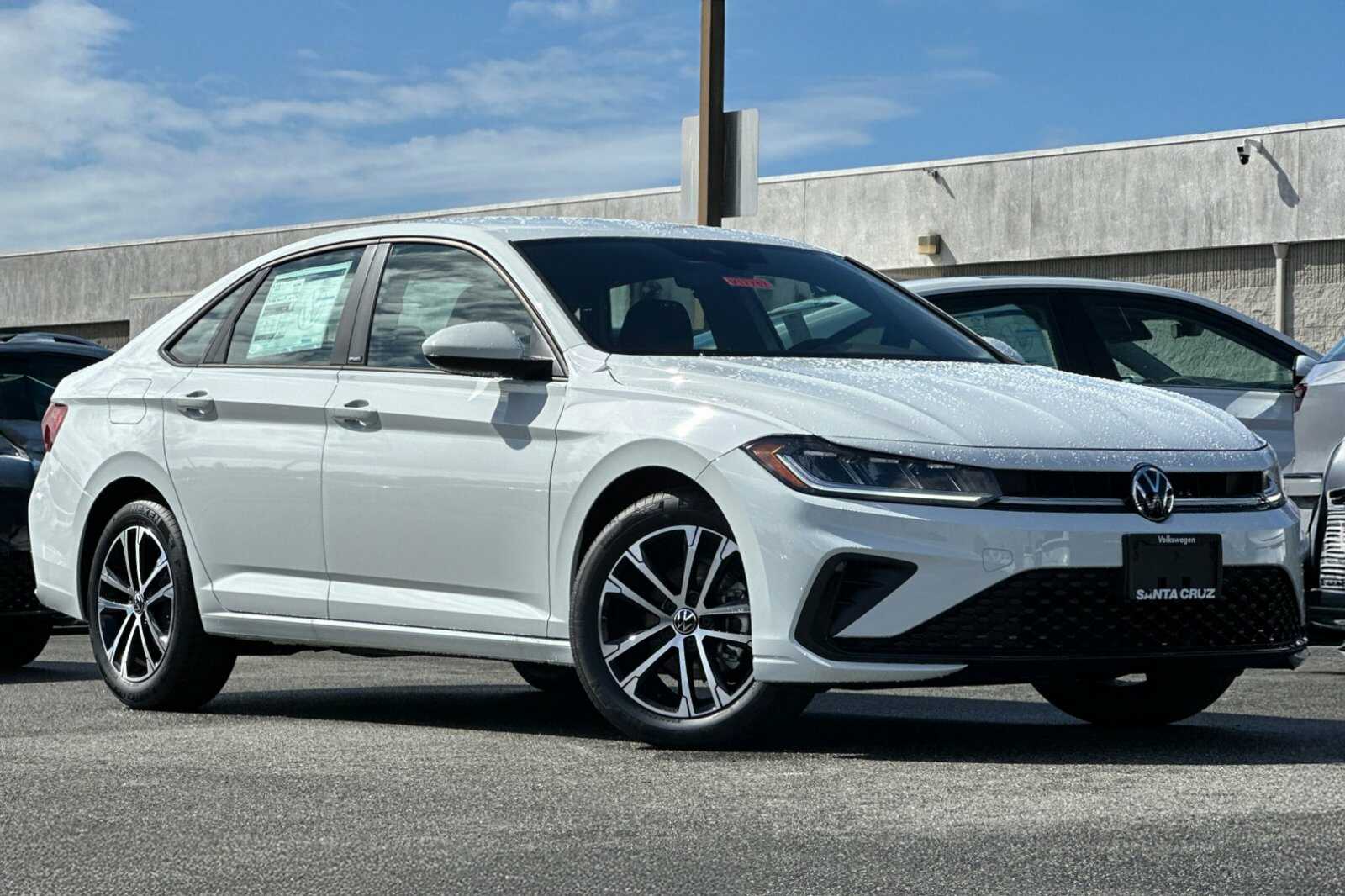 2026 Volkswagen Jetta 1.5T Sport photo 2