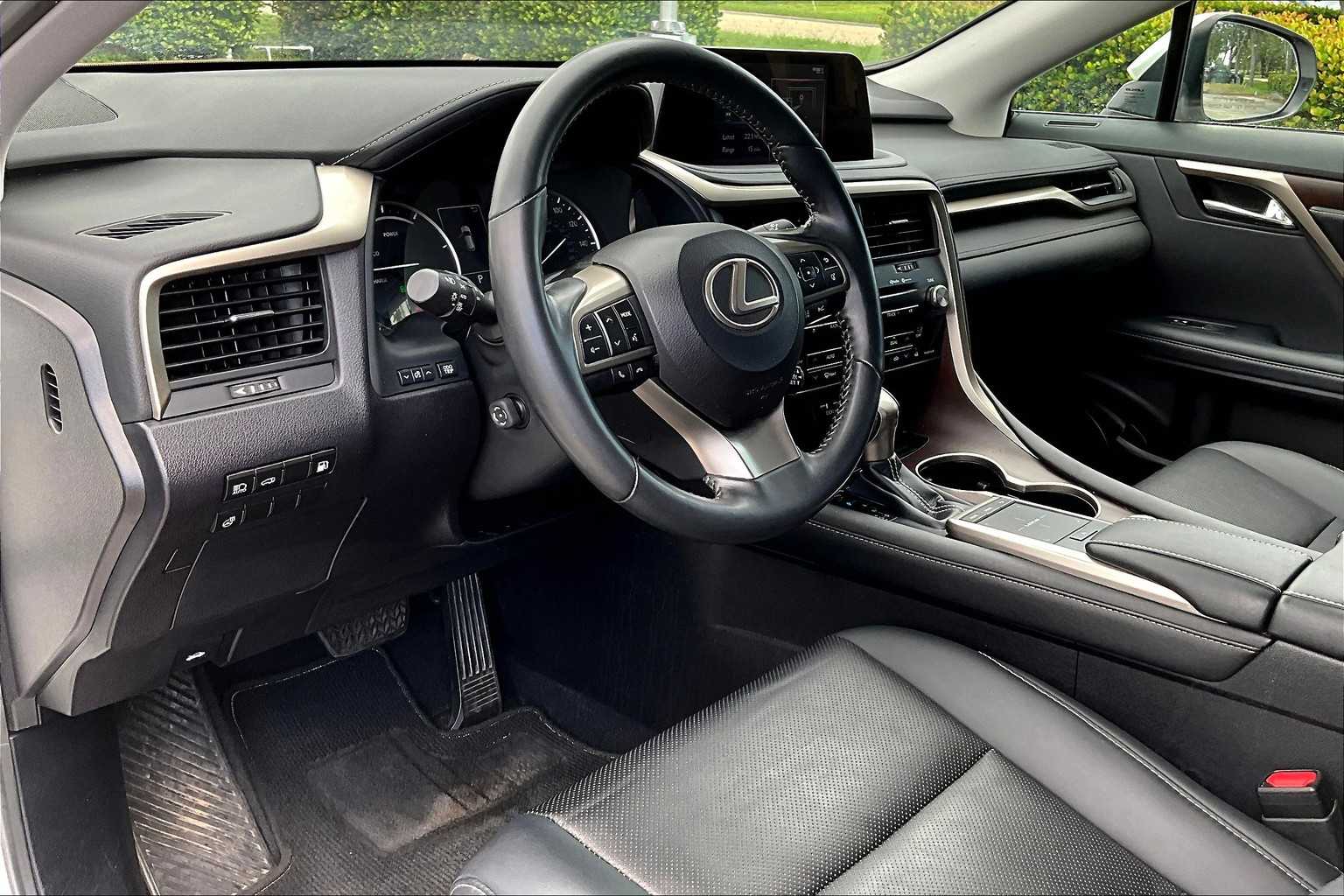 2022 Lexus RX 450h photo 17