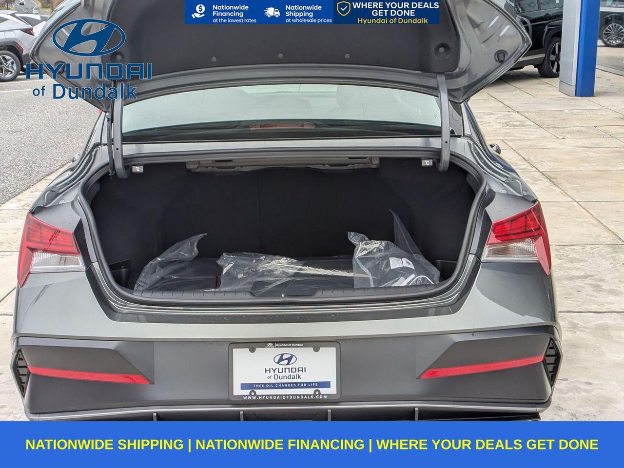 2026 Hyundai Elantra SEL Sport photo 3