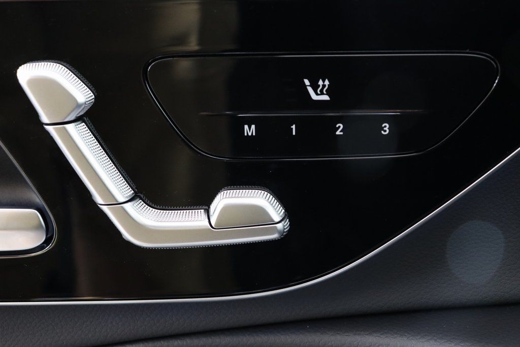 2025 Mercedes Benz E 350 4MATIC photo 2