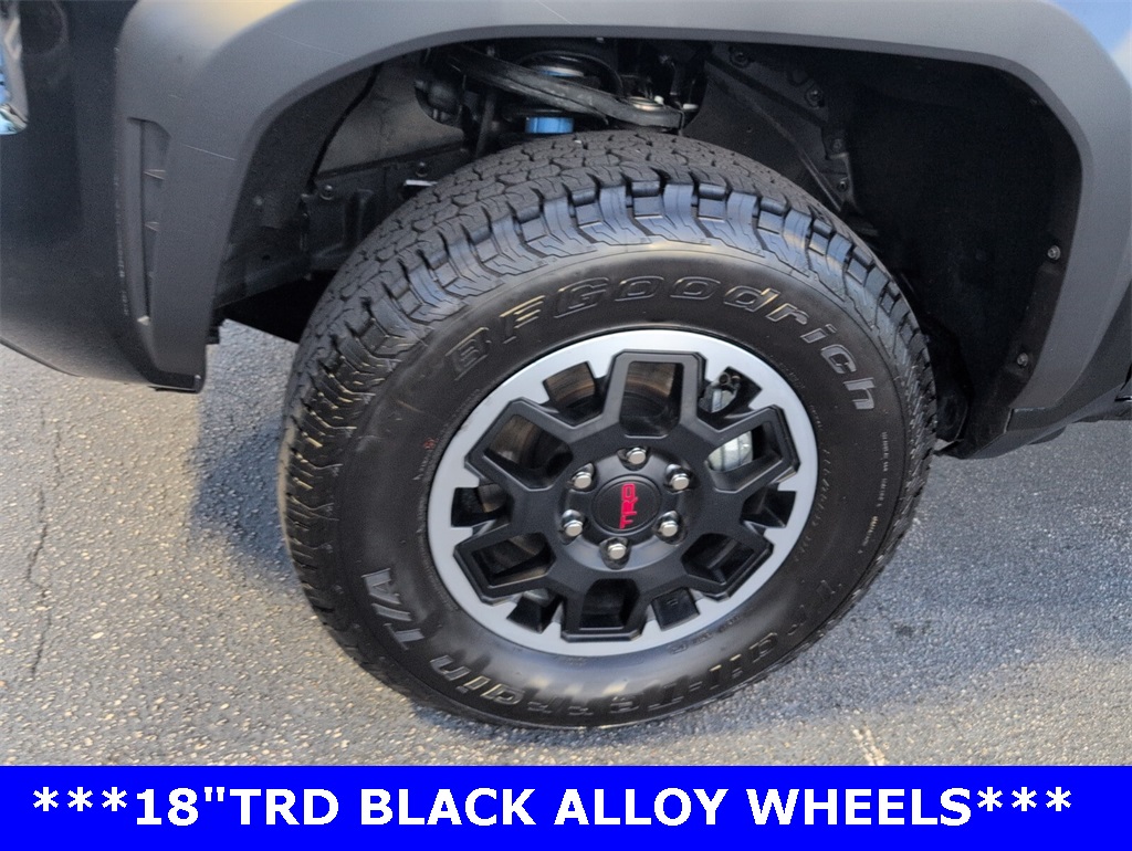 2025 Toyota Tacoma SR5 photo 4