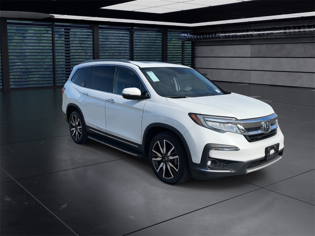 2022 Honda Pilot Touring photo 2