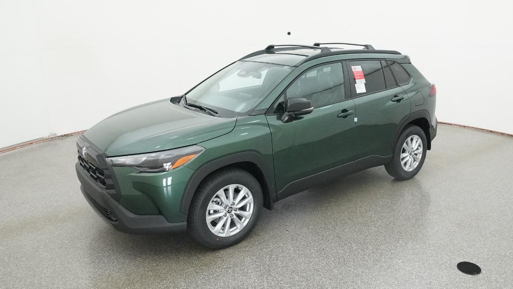 2026 Toyota Corolla Cross LE's photo