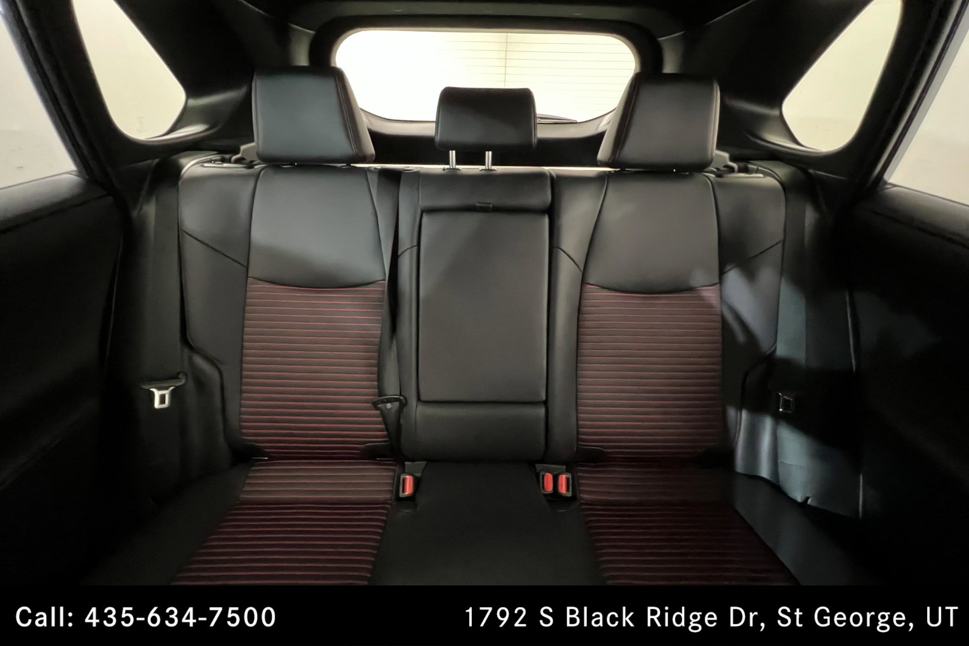 2025 Toyota RAV4 Hybrid XSE photo 24
