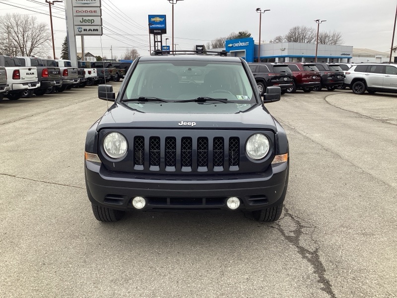 2014 Jeep Patriot Latitude photo 2