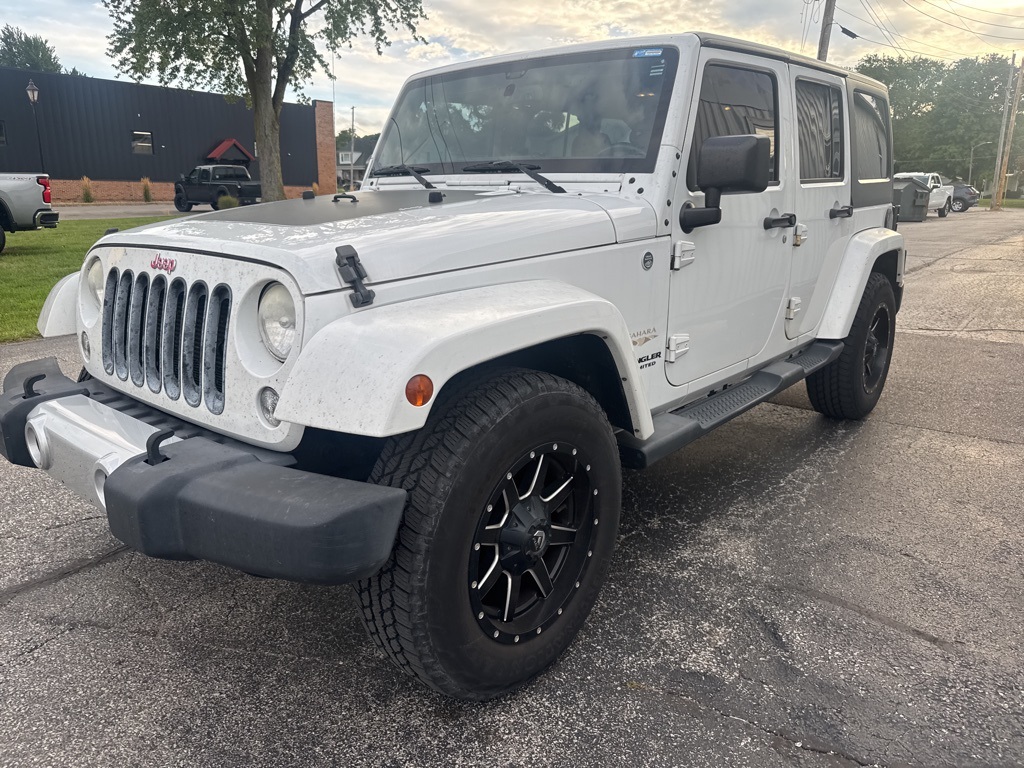 2015 Jeep Wrangler Unlimited Sahara photo 3