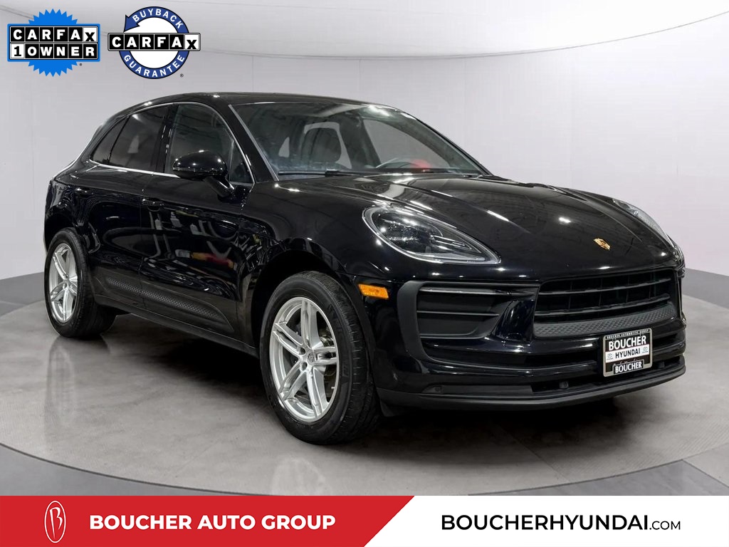 2022 Porsche Macan Base's photo